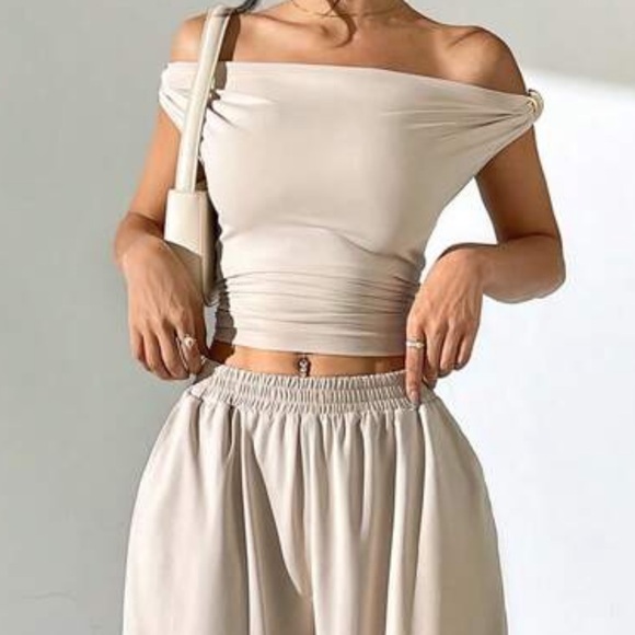 Women's Beige set - Picture 4 of 4